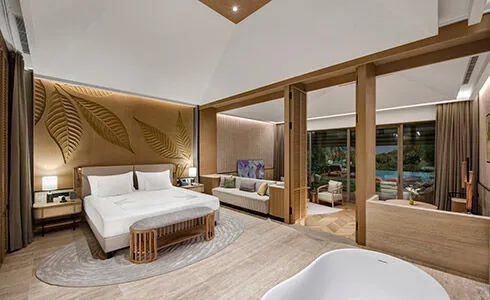 AMBER LAGOON SUITE